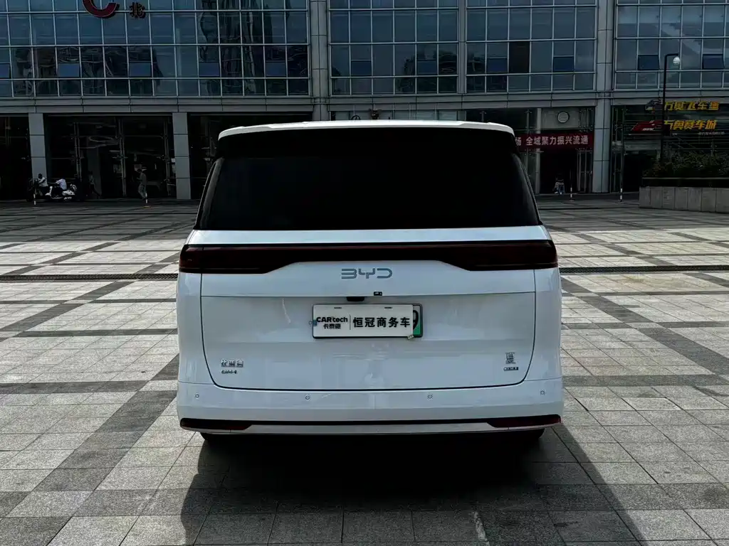BYD Xia — миниатюра 7