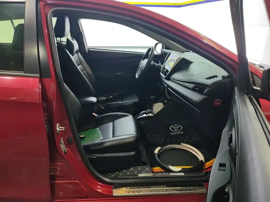 Toyota Yaris L — миниатюра 8