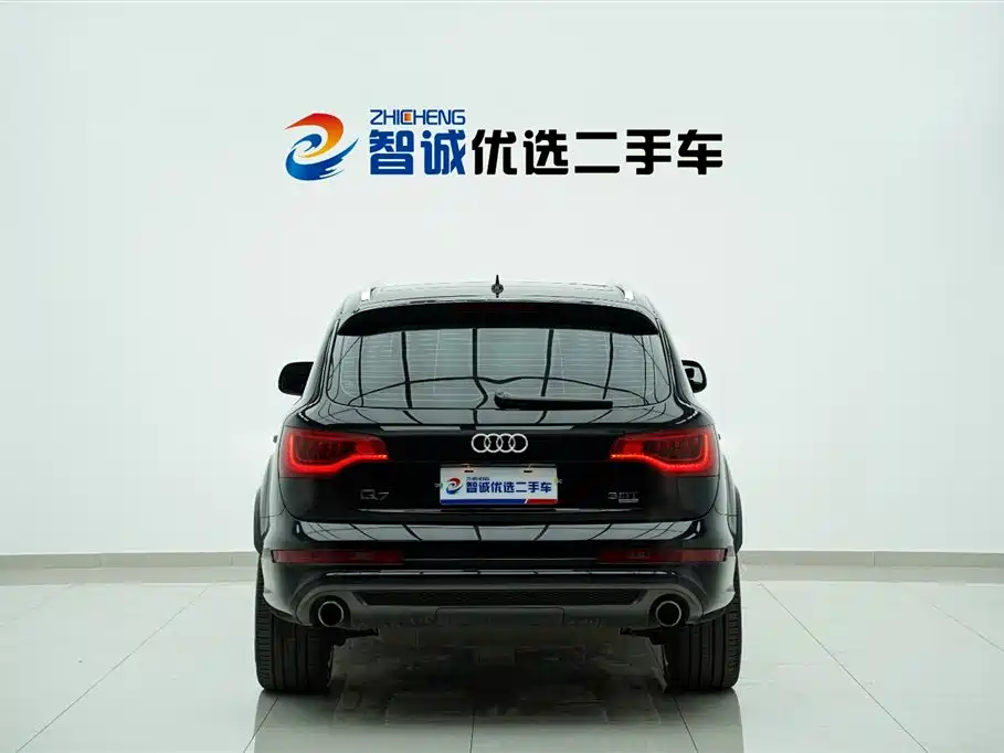 Audi Q7 2011 3.0 TFSI (200kW