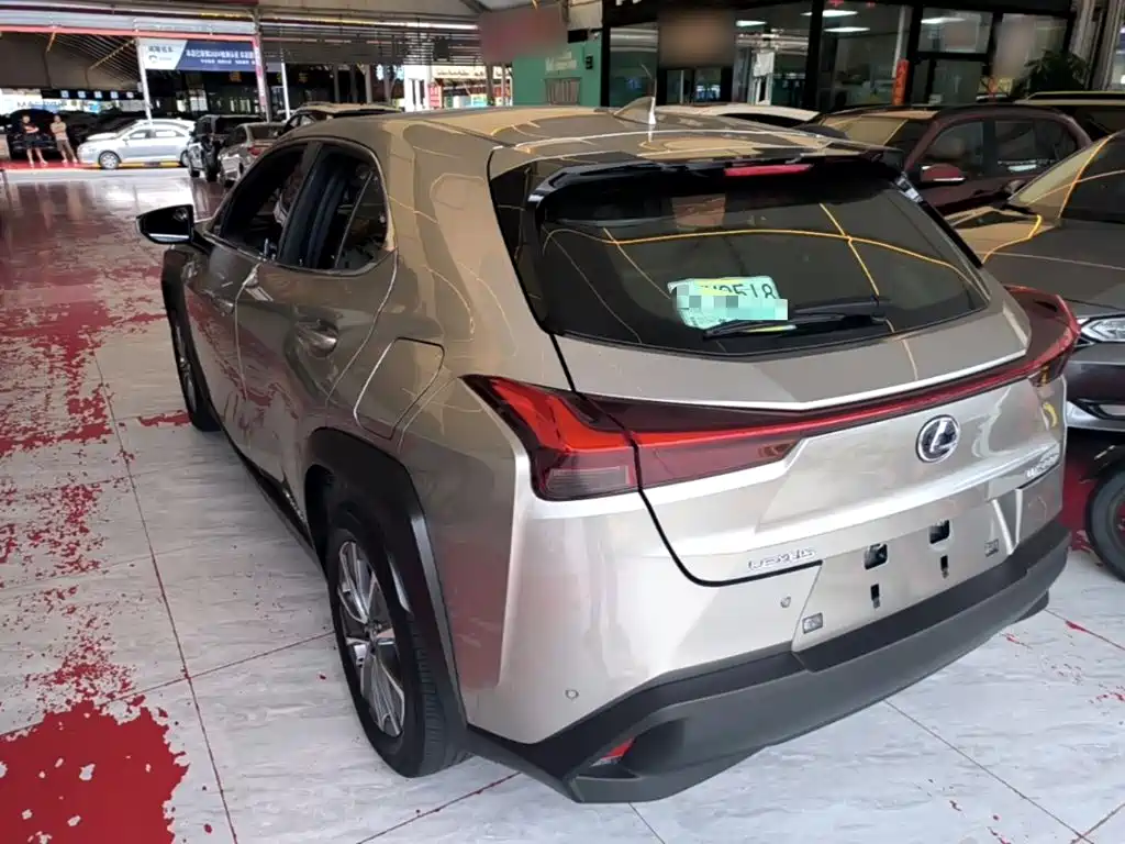 Lexus UX New Energy — миниатюра 5