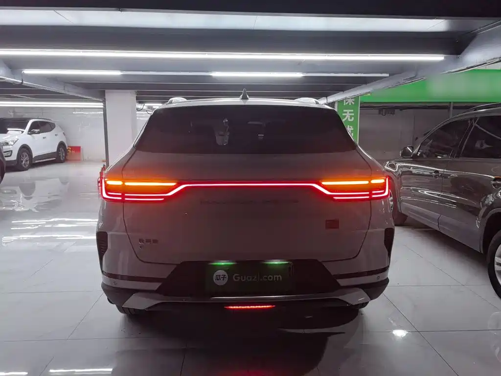 BYD PLUS New Energy — миниатюра 5