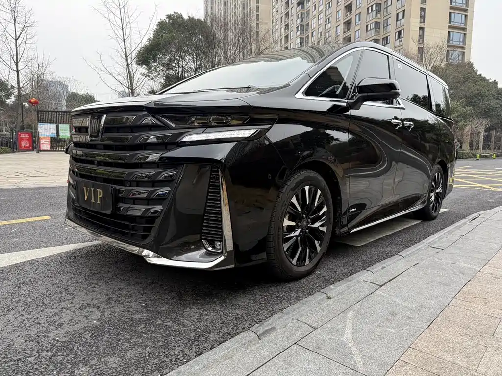 Toyota Vellfire 2024