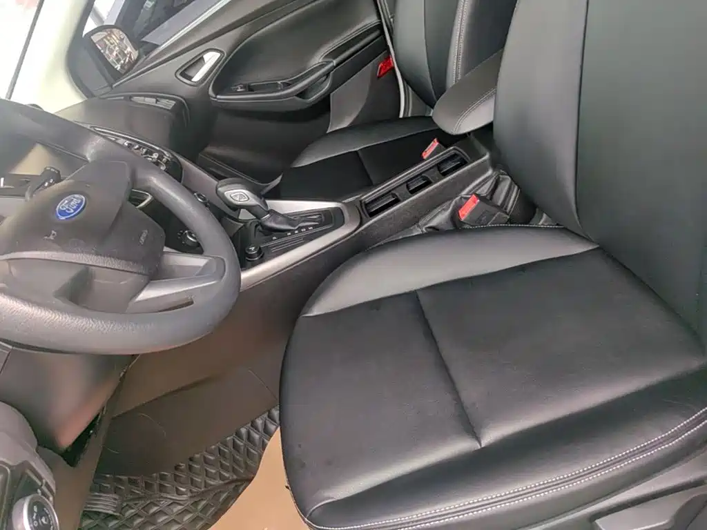Ford Focus — миниатюра 15