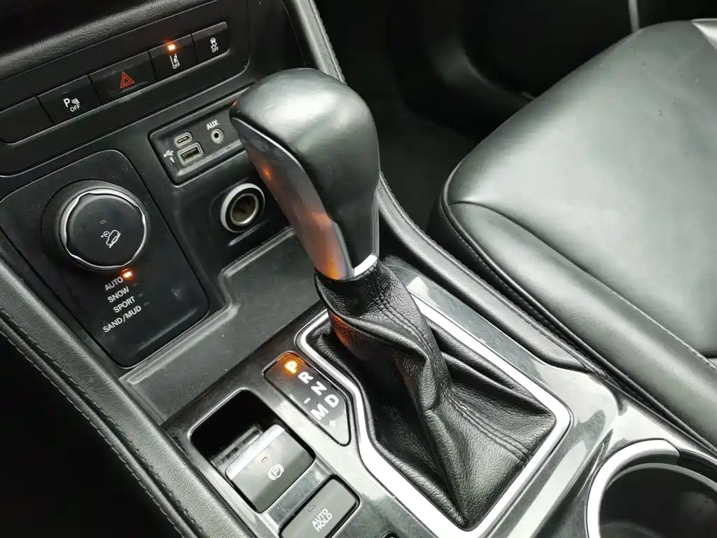 JEEP GRAND COMMANDER