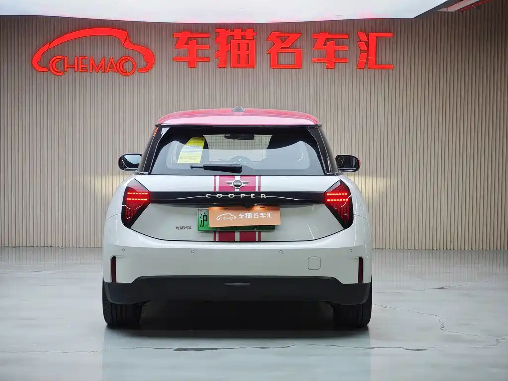 MINI MINI COOPER EV — миниатюра 7