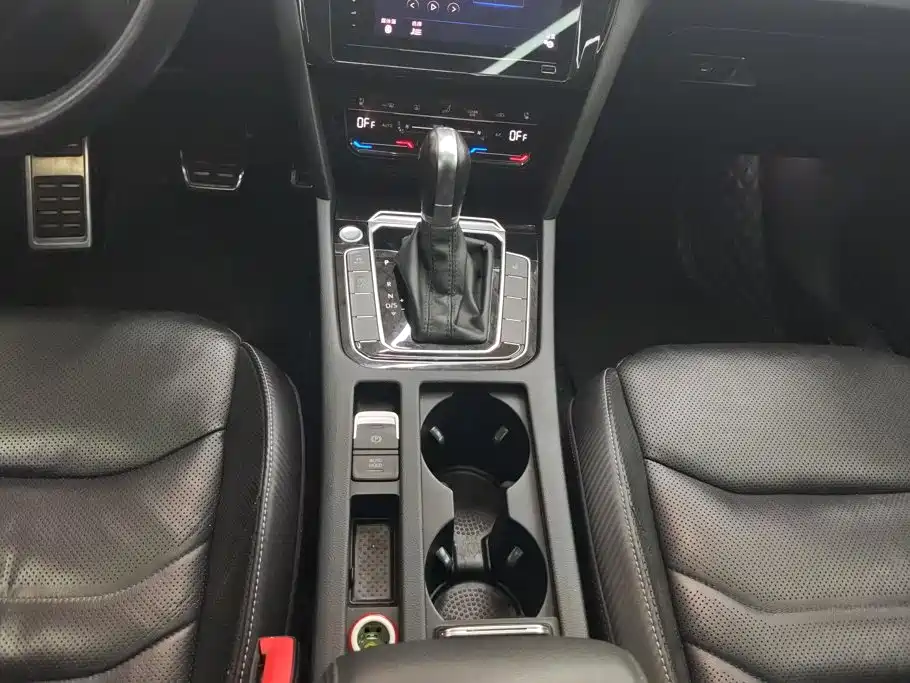 Volkswagen CC — миниатюра 16