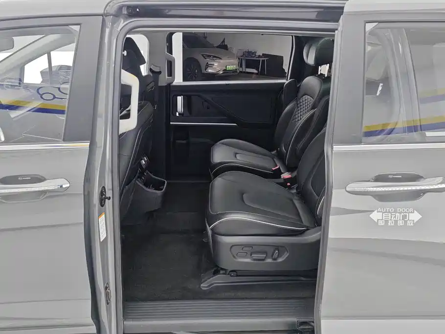 Hyundai Custo — миниатюра 11