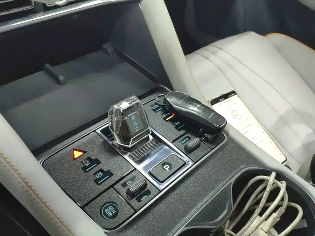 BYD PLUS New Energy — миниатюра 14