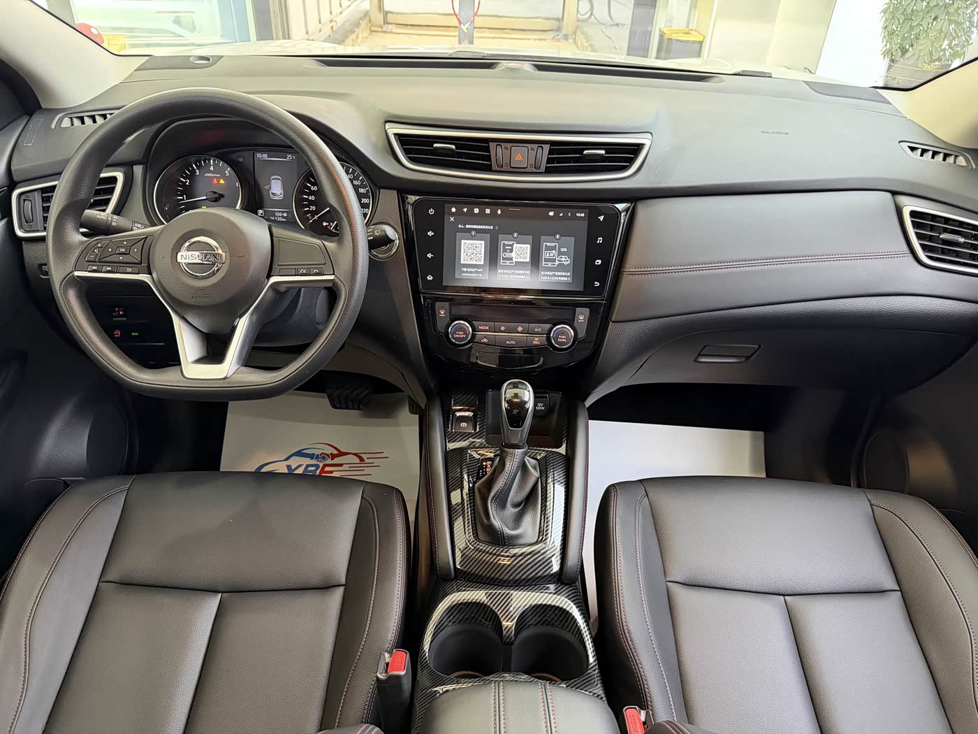 Nissan Qashqai 2.0 л 2023 г. Белый, пробег 16000 км