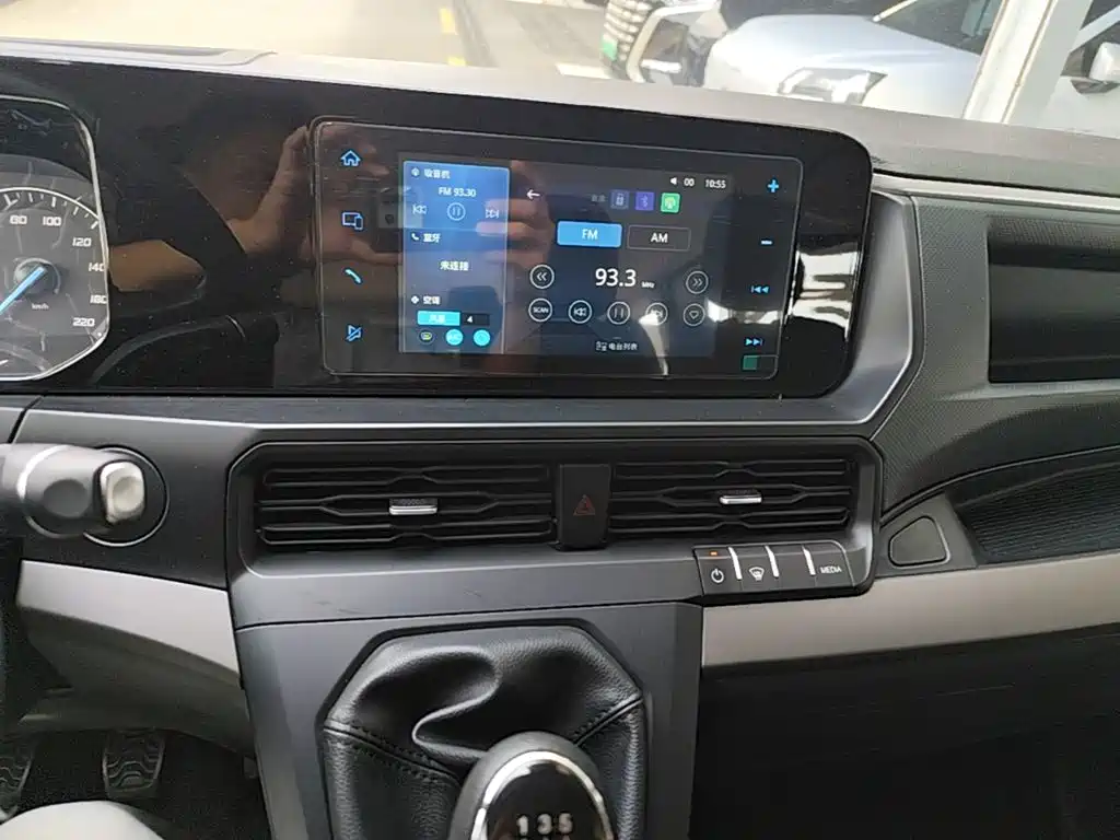 Ford Transit — миниатюра 13
