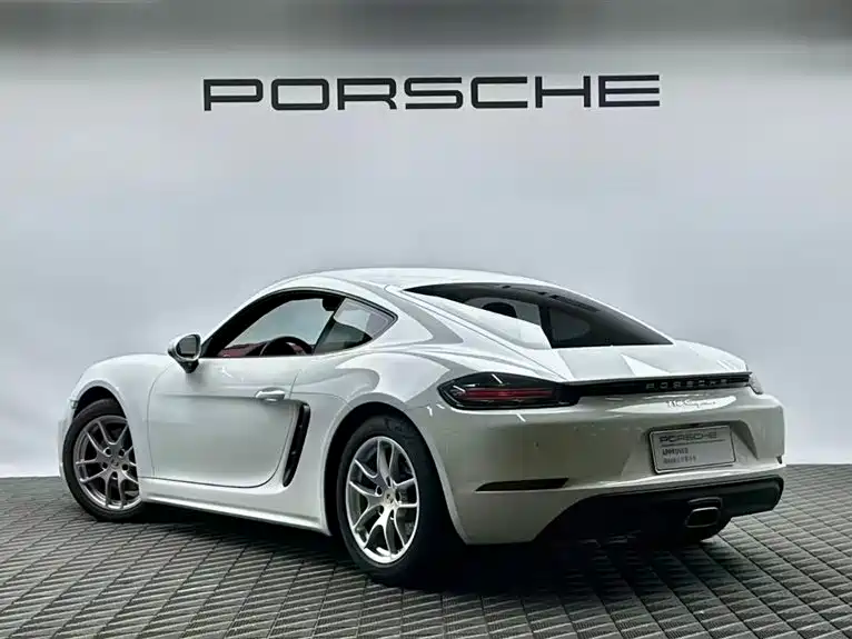 PORSCHE 718
