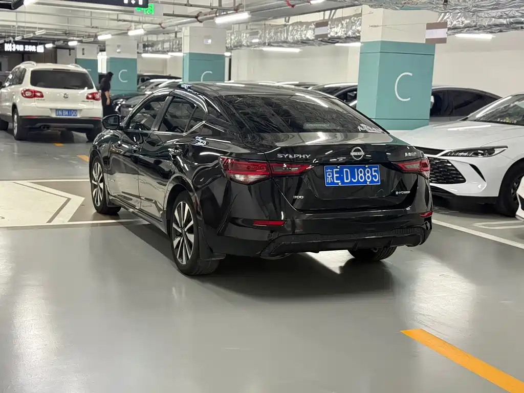 Nissan Sylphy — миниатюра 10