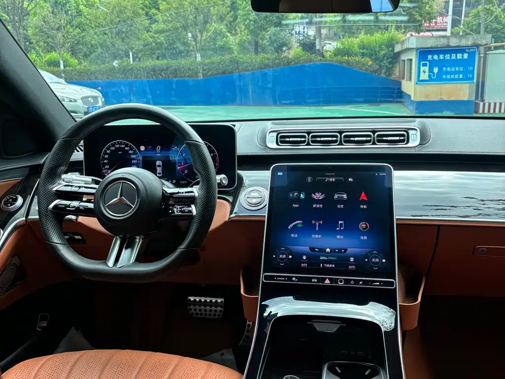 Mercedes-Benz S-Class - фото 12