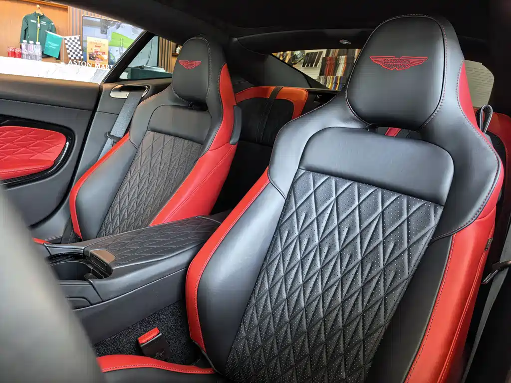 Aston Martin DB12 2025 4.0T V8 Coupe