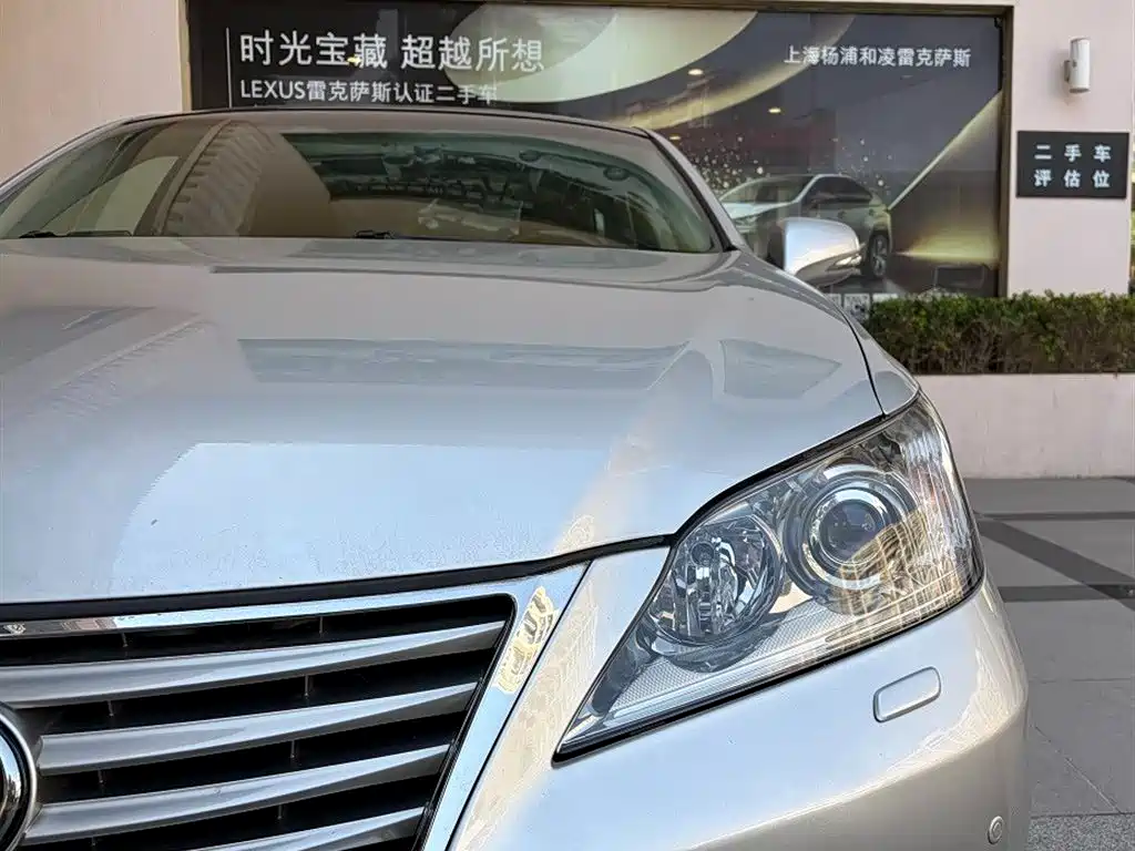 Lexus ES — миниатюра 5