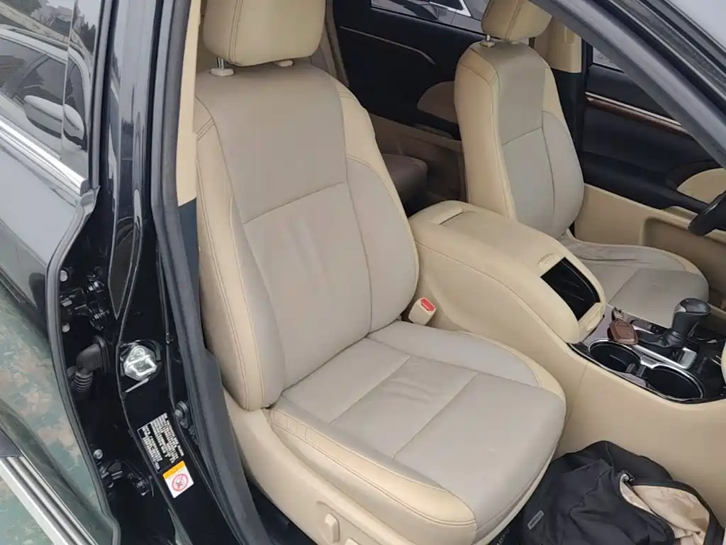Toyota Highlander — миниатюра 25