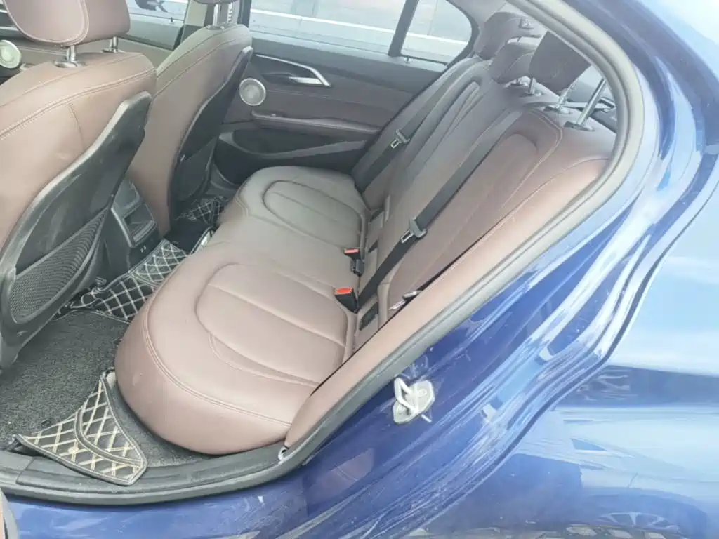 BMW 1 Series — миниатюра 17