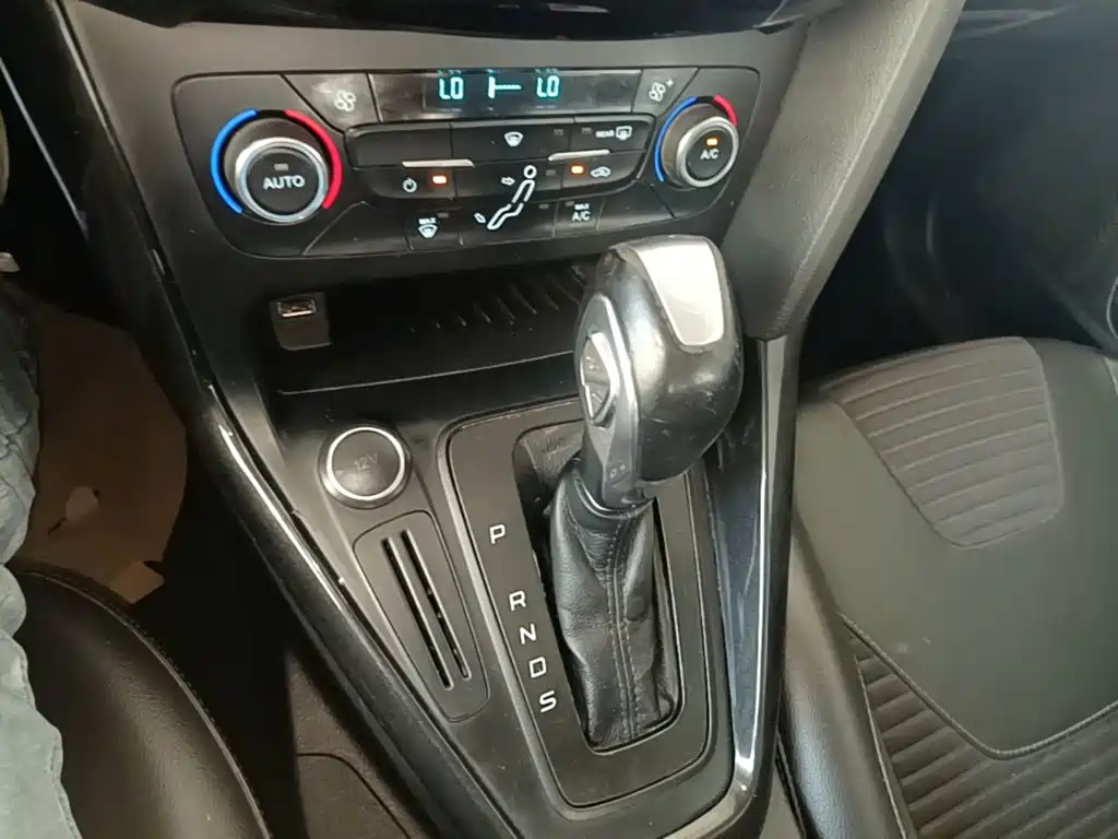 Ford Focus — миниатюра 14