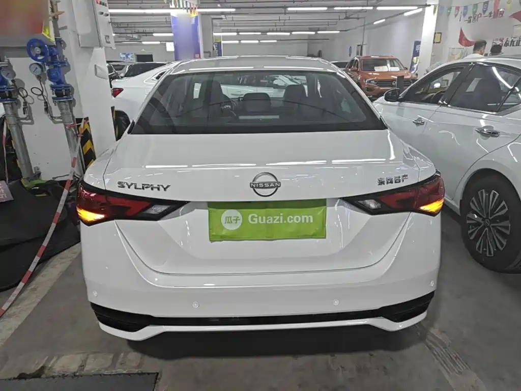 Nissan Sylphy — миниатюра 6