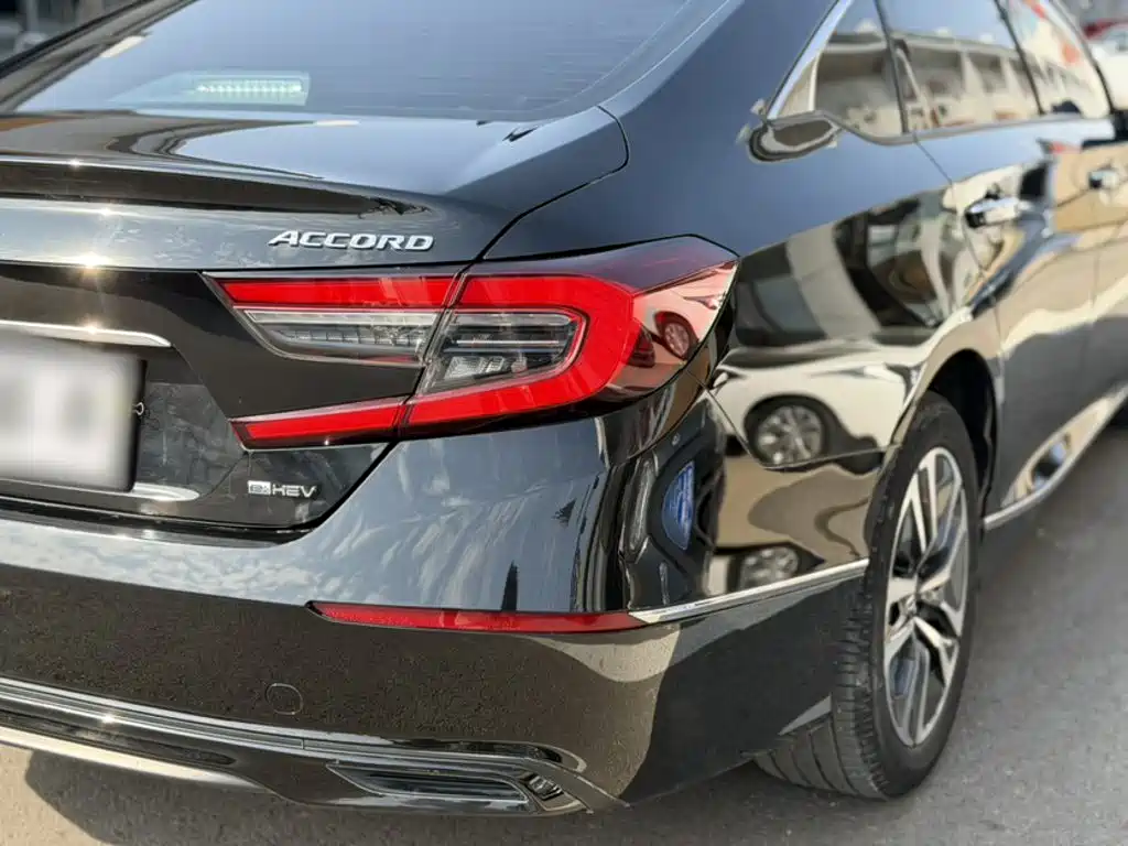Honda Accord — миниатюра 7