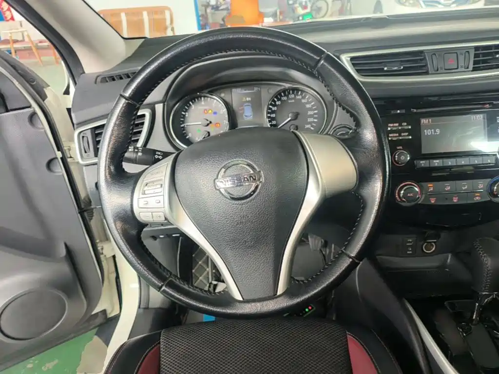 Nissan Qashqai — миниатюра 11