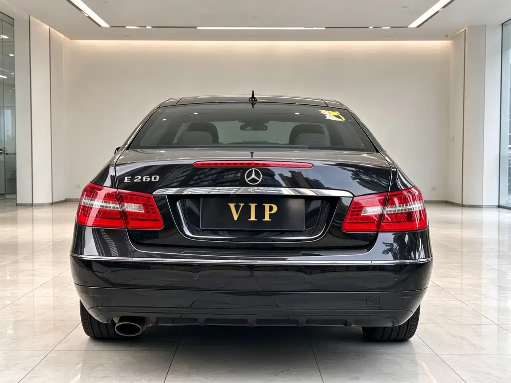 Mercedes-Benz E-Class (Import) — миниатюра 5