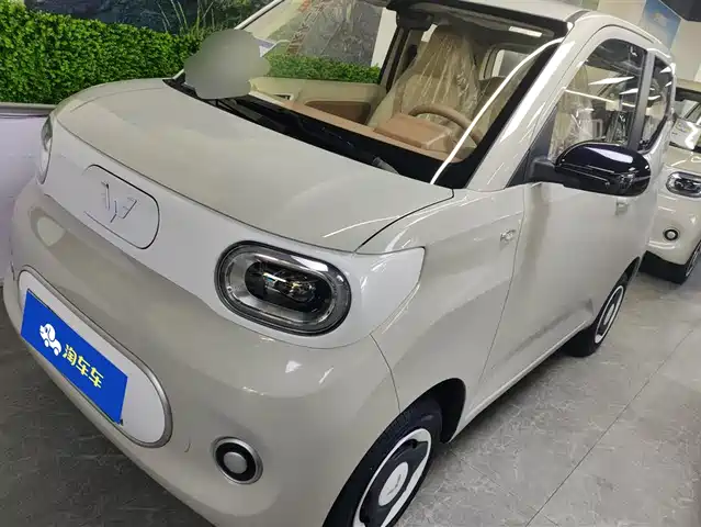 WULING HONGGUANG MINIEV 2025