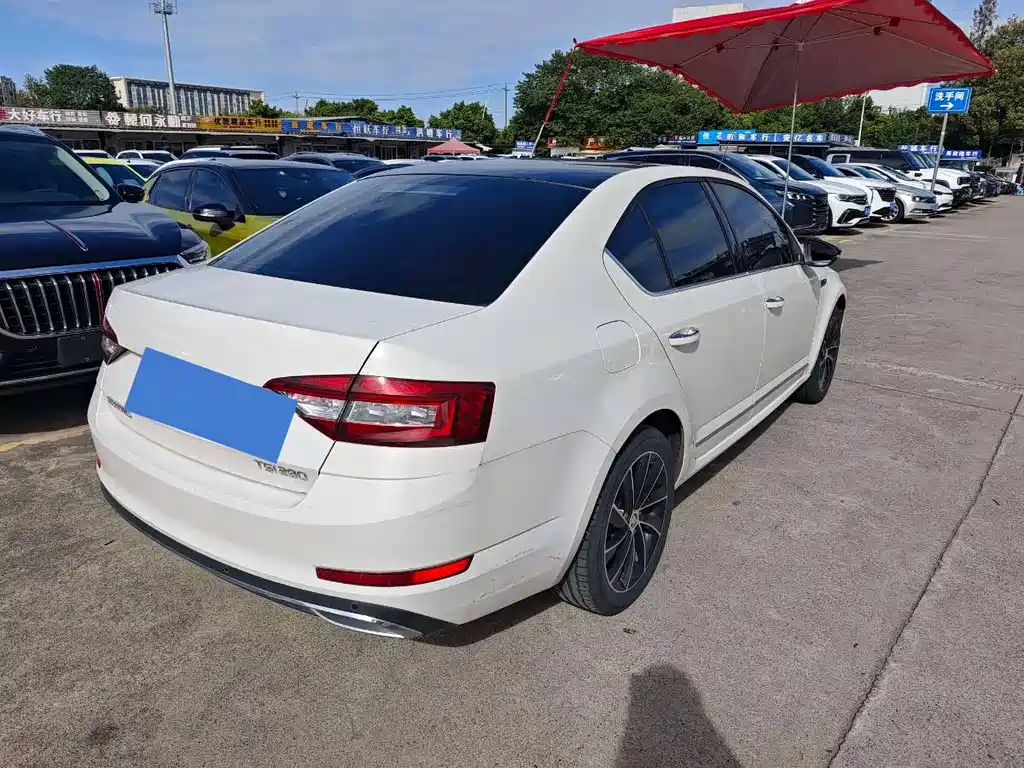 Skoda Octavia — миниатюра 14