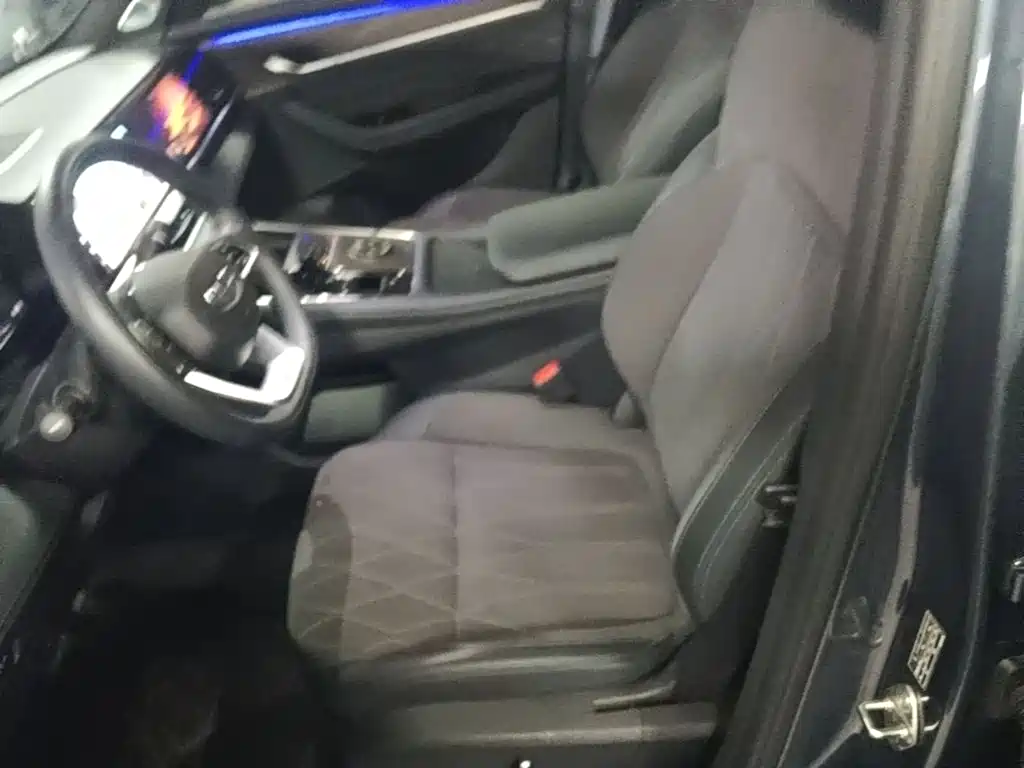Geely Xingyue L — миниатюра 15