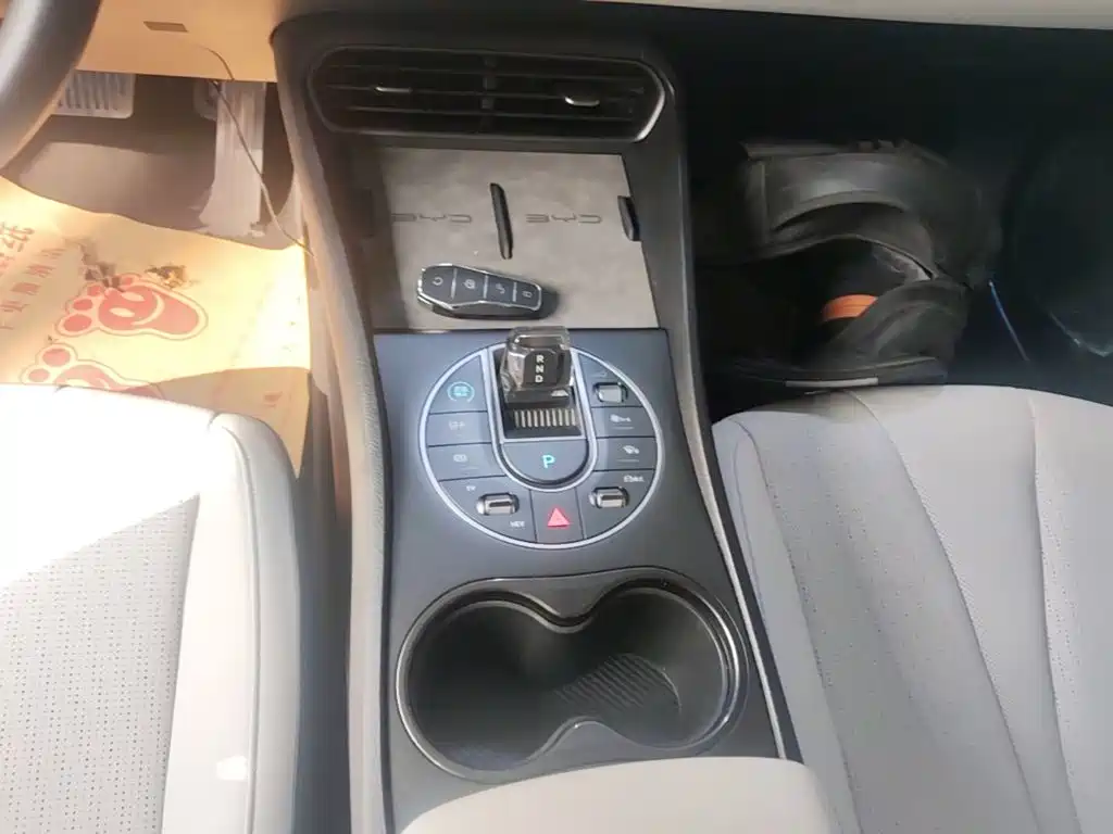 BYD Seal 05 DM-i — миниатюра 14