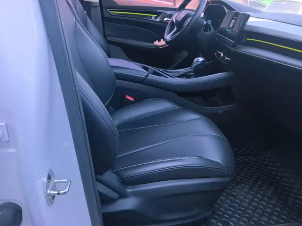 Roewe i5 — миниатюра 25