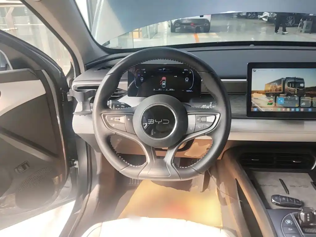 BYD Seal 05 DM-i — миниатюра 11