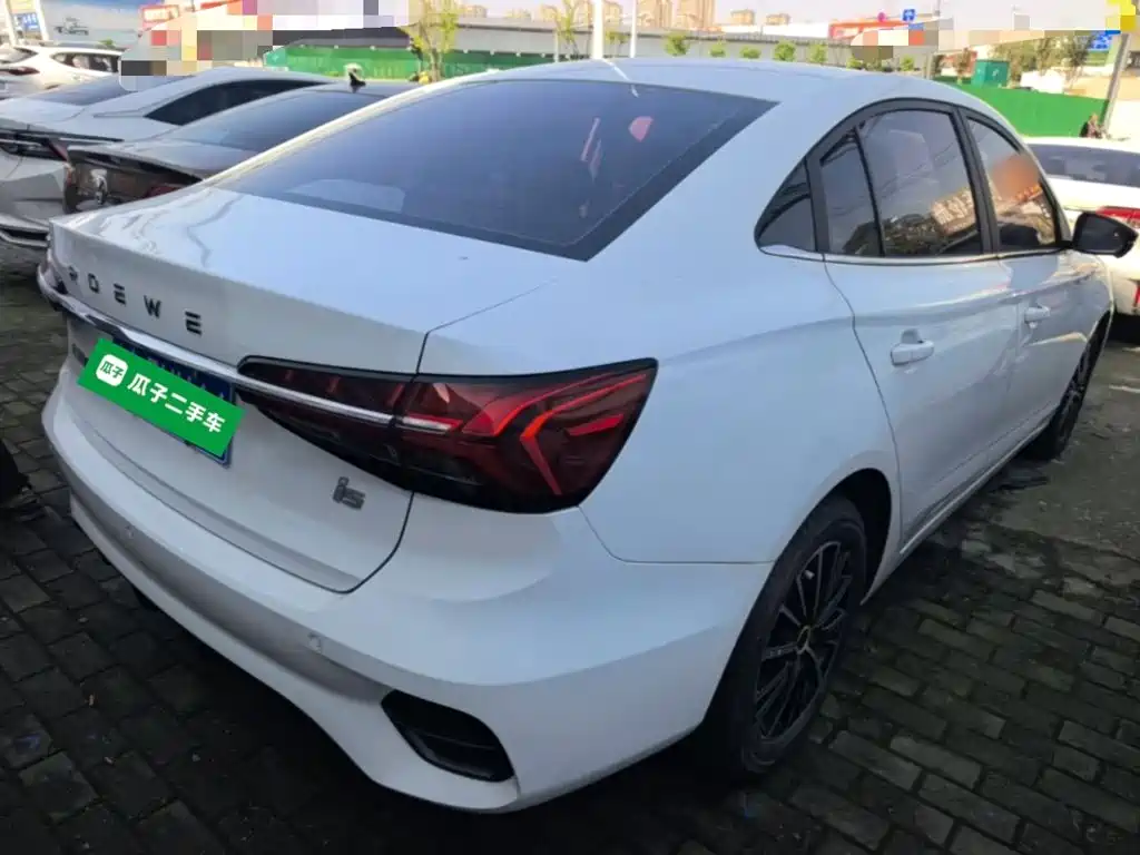 Roewe i5 — миниатюра 7