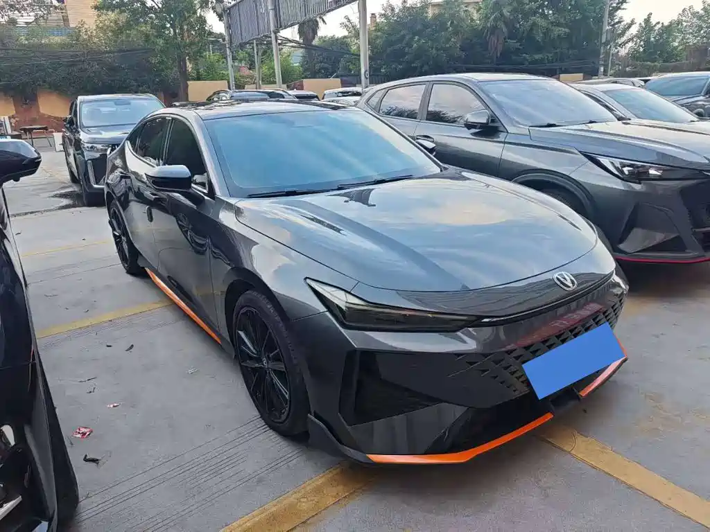Changan UNI-V — миниатюра 3