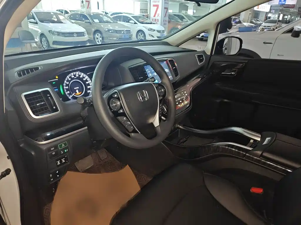 Honda Odyssey — миниатюра 8
