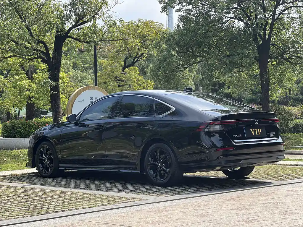 Honda Accord — миниатюра 20