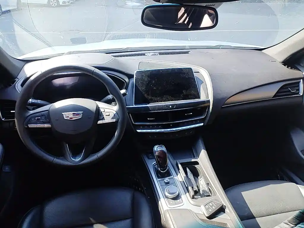 Cadillac CT5 — миниатюра 10