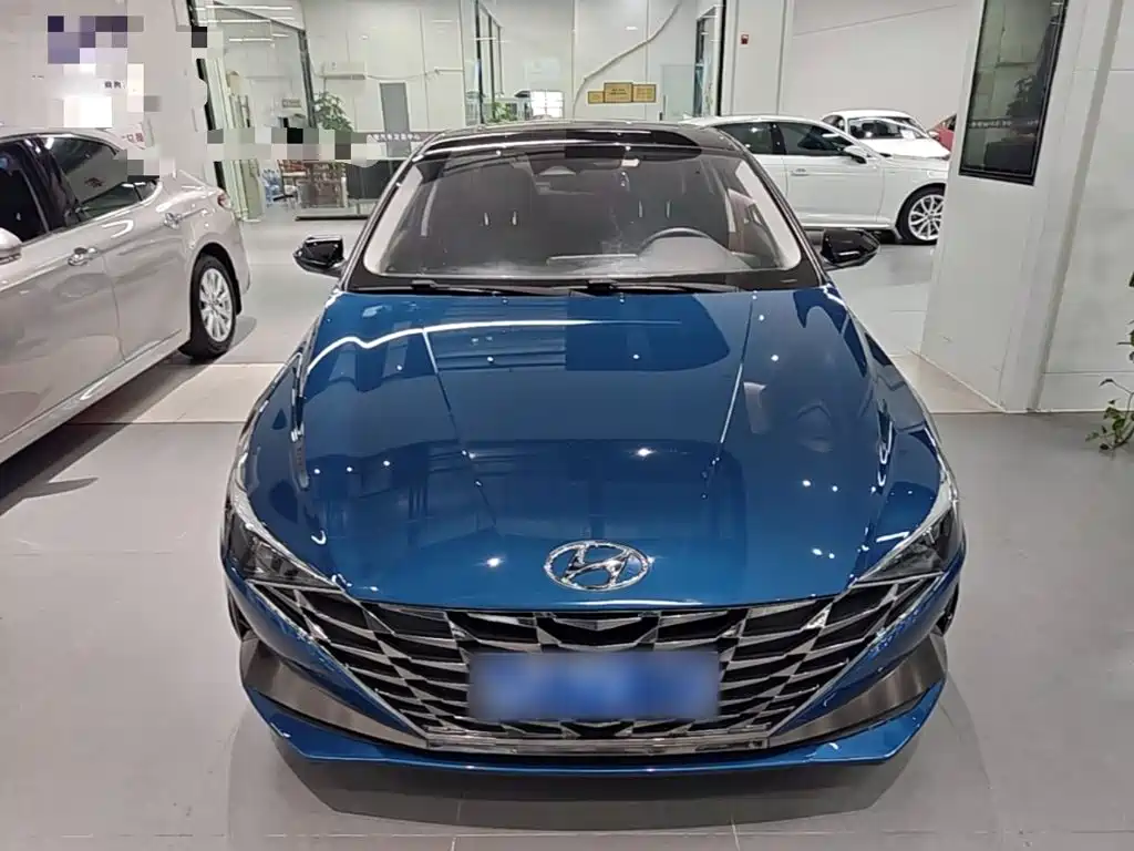 Hyundai Elantra — миниатюра 3