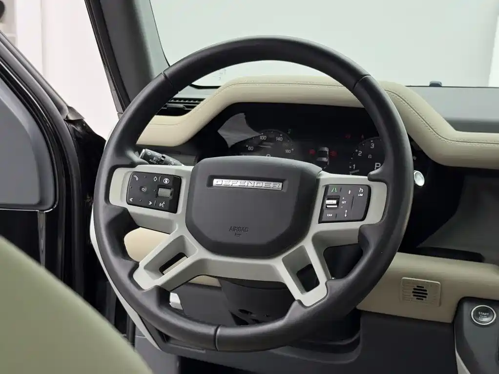 Land Rover Defender — миниатюра 12