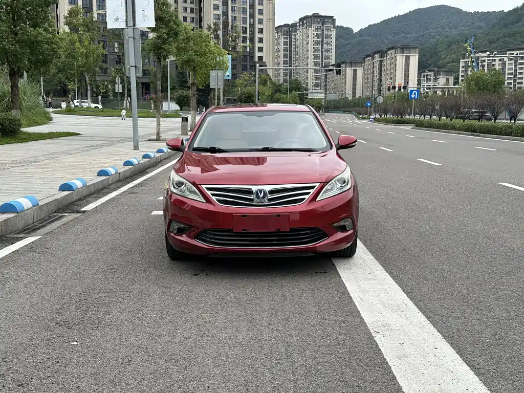 Changan Eado — миниатюра 3