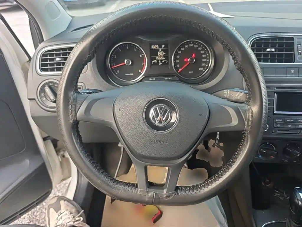 Volkswagen Polo — миниатюра 11