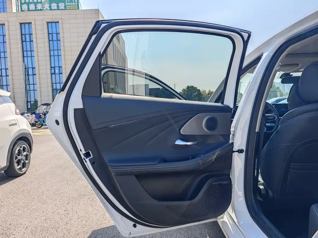 Chery Arrizo 8 — миниатюра 13