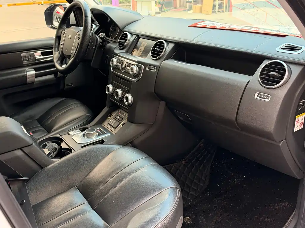 Land Rover Discovery — миниатюра 6