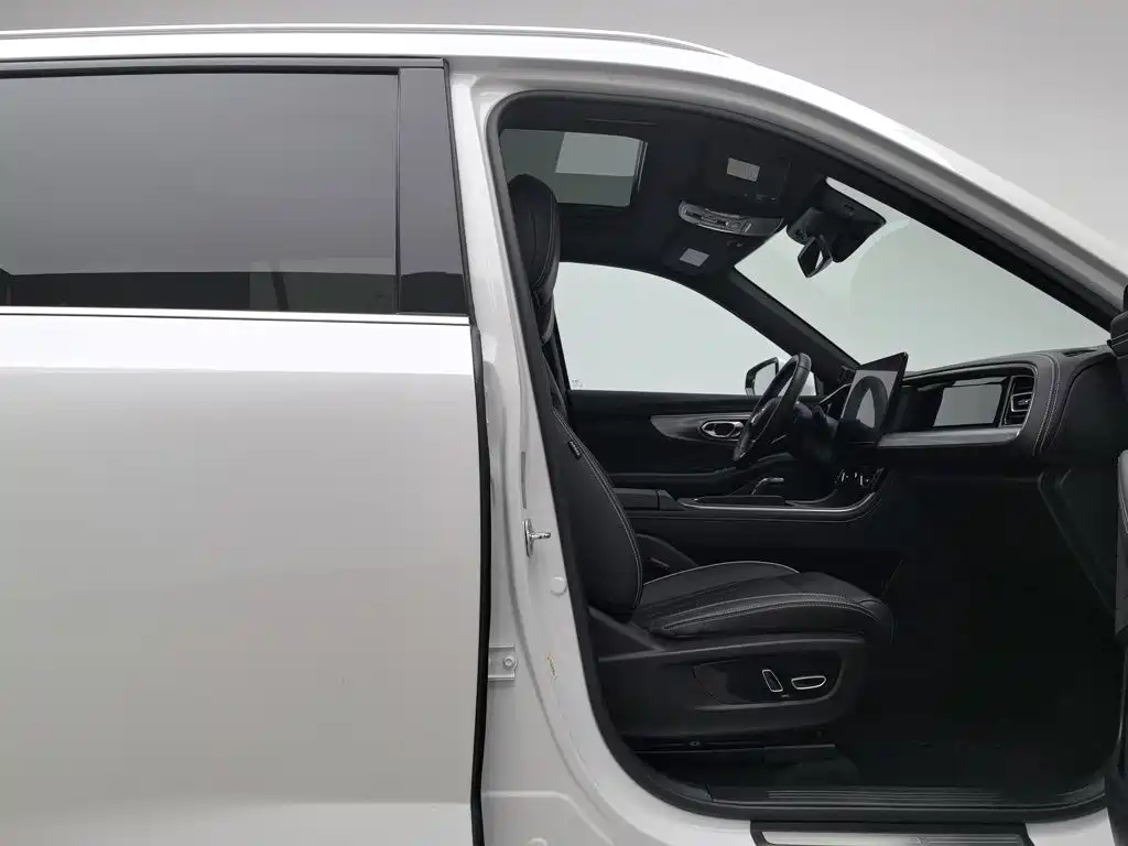GAC Motor Trumpchi GS8 — миниатюра 23