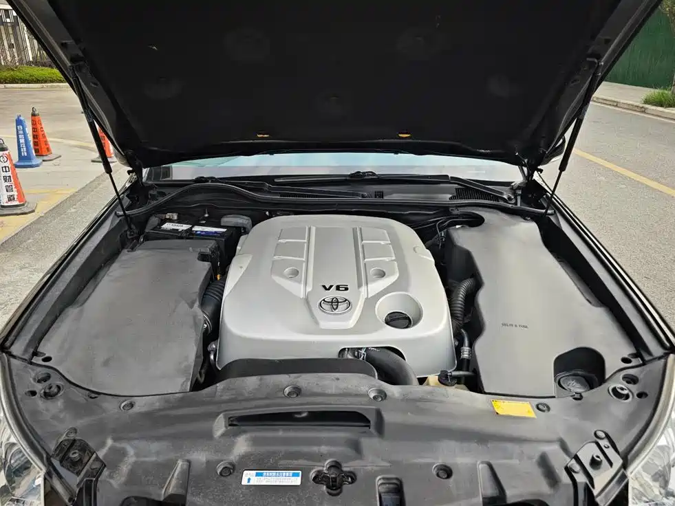 Toyota Crown 2010 2.5L Royal