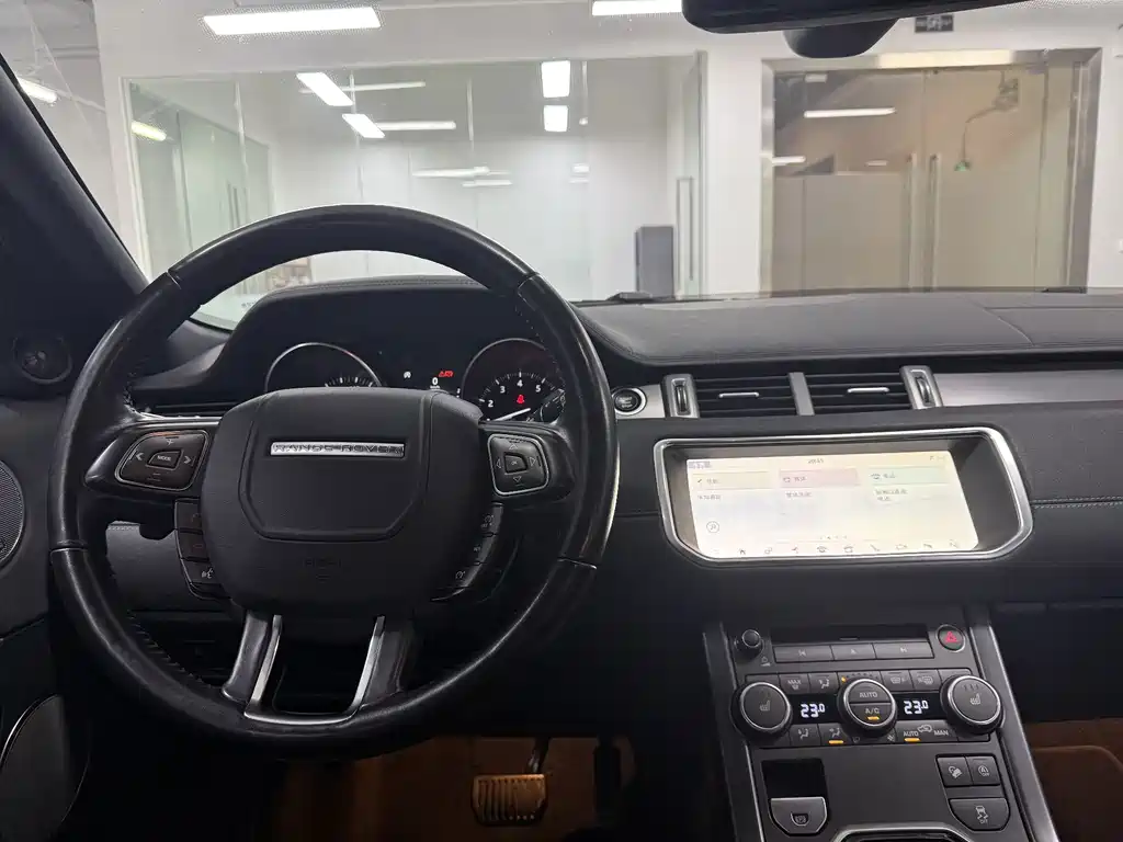 Land Rover Evoque — миниатюра 16