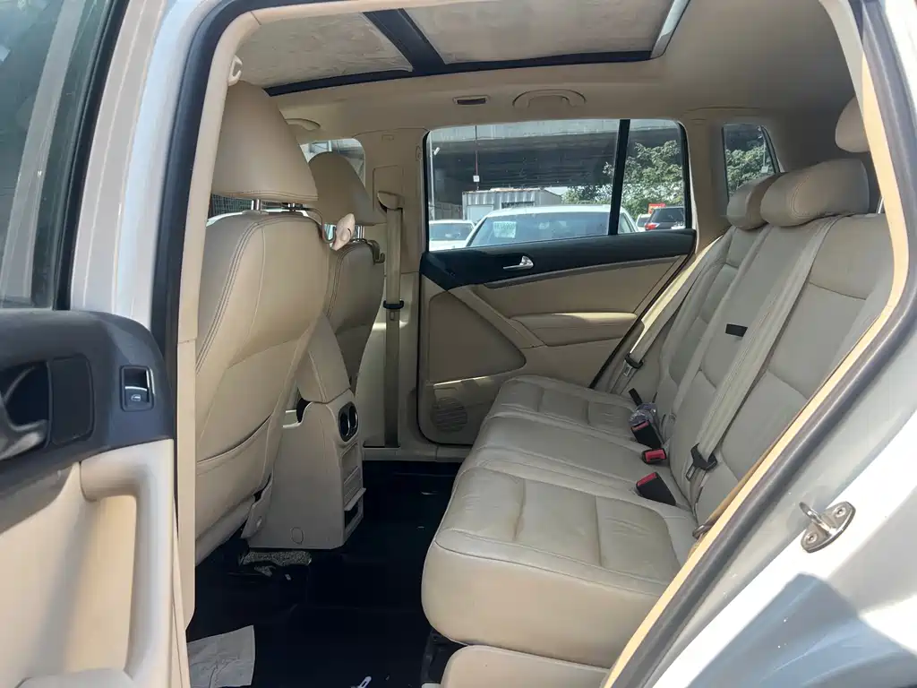 Volkswagen Tiguan — миниатюра 5