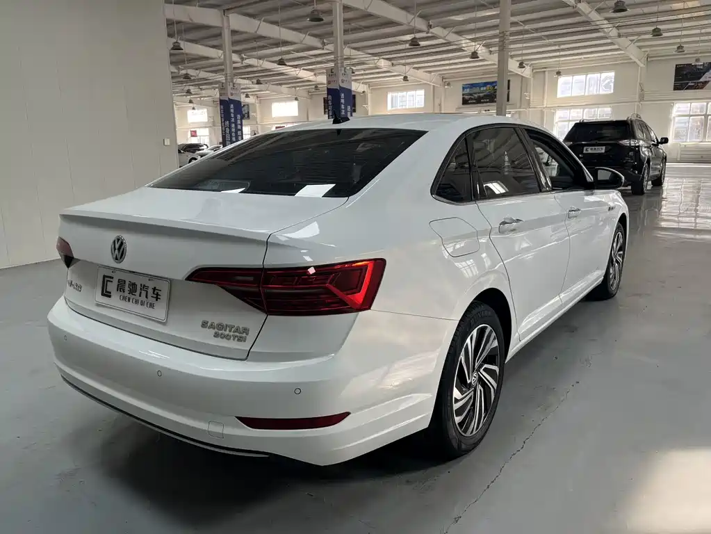 Volkswagen Sagitar — миниатюра 4