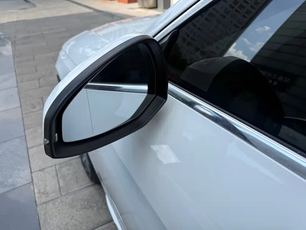Audi A4L — миниатюра 16