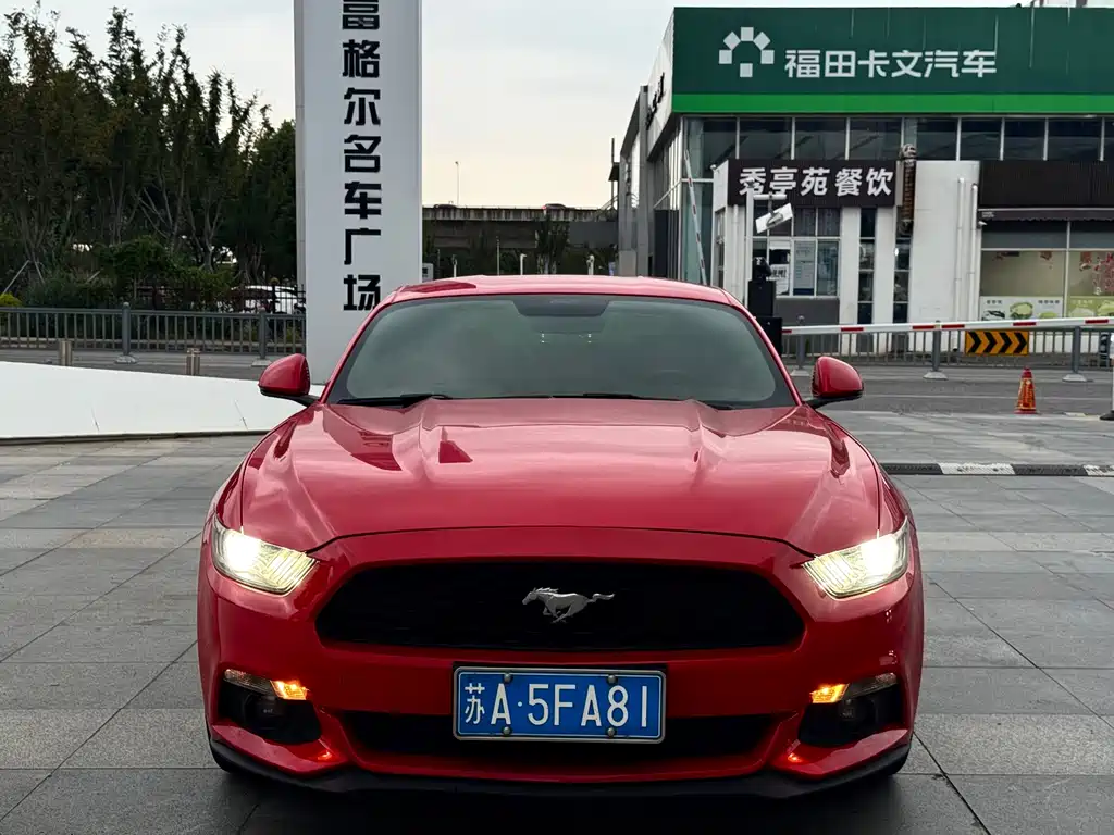 Ford Mustang — миниатюра 2